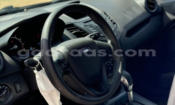 Acheter Occasion Voiture Ford Fiesta Gris à Dakar, Dakar Acheter Occasion Voiture Ford Fiesta Gris à Dakar, Dakar