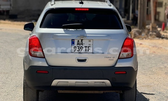 Buy Used Chevrolet Tahoe Silver Car in Dakar in Dakar Buy Used Chevrolet Tahoe Silver Car in Dakar in Dakar