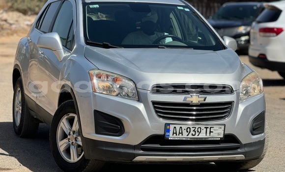 Buy Used Chevrolet Tahoe Silver Car in Dakar in Dakar Buy Used Chevrolet Tahoe Silver Car in Dakar in Dakar