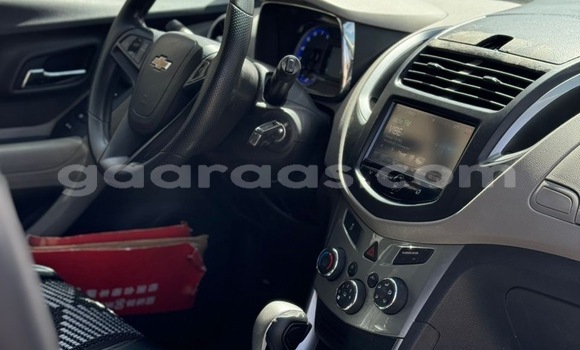 Buy Used Chevrolet Tahoe Silver Car in Dakar in Dakar Buy Used Chevrolet Tahoe Silver Car in Dakar in Dakar