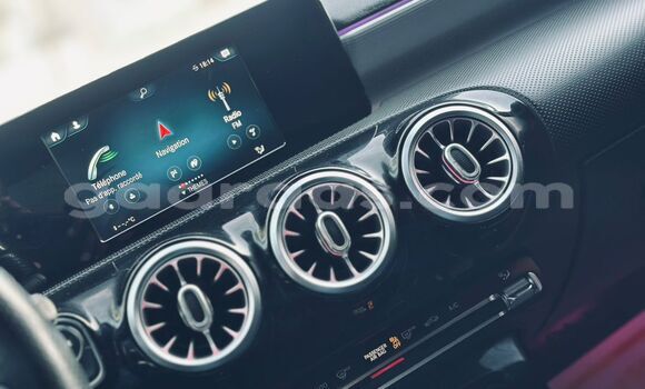 Acheter Import Voiture Mercedes-Benz C180 coupe Gris à Dakar, Dakar Acheter Import Voiture Mercedes-Benz C180 coupe Gris à Dakar, Dakar