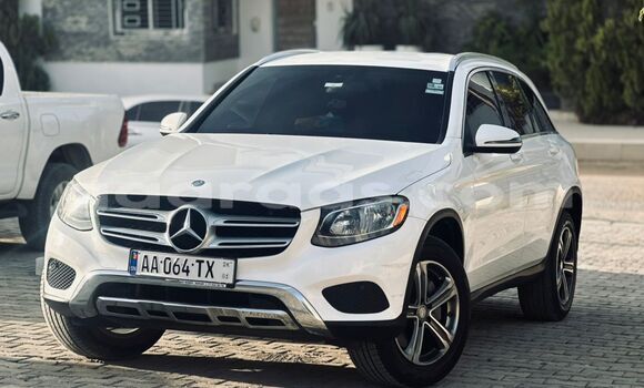 Buy Import Mercedes‒Benz GLC White Car in Dakar in Dakar Buy Import Mercedes‒Benz GLC White Car in Dakar in Dakar