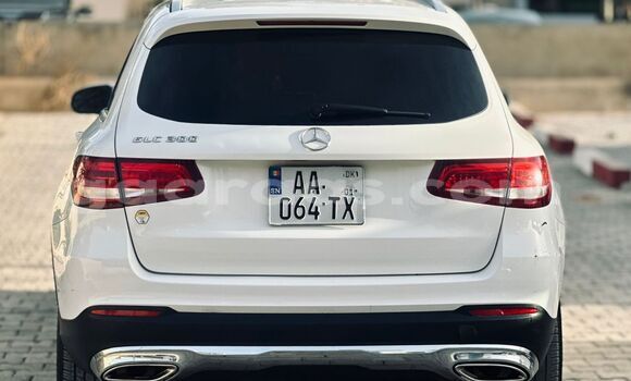 Buy Import Mercedes‒Benz GLC White Car in Dakar in Dakar Buy Import Mercedes‒Benz GLC White Car in Dakar in Dakar