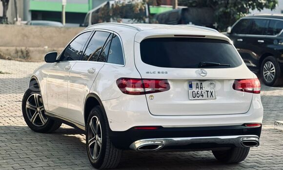 Buy Import Mercedes‒Benz GLC White Car in Dakar in Dakar Buy Import Mercedes‒Benz GLC White Car in Dakar in Dakar