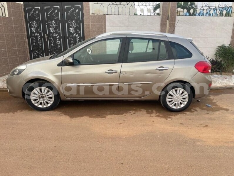 Big with watermark renault clio dakar dakar 28842