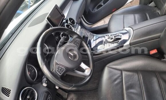 Dieundeu Occasion Mercedes-Benz GLC 250D White Auto in Dakar in Dakar Dieundeu Occasion Mercedes-Benz GLC 250D White Auto in Dakar in Dakar