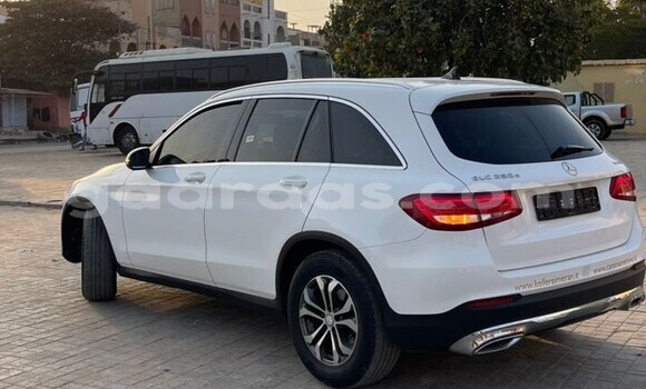 Dieundeu Occasion Mercedes-Benz GLC 250D White Auto in Dakar in Dakar Dieundeu Occasion Mercedes-Benz GLC 250D White Auto in Dakar in Dakar