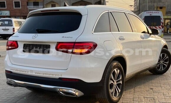 Dieundeu Occasion Mercedes-Benz GLC 250D White Auto in Dakar in Dakar Dieundeu Occasion Mercedes-Benz GLC 250D White Auto in Dakar in Dakar