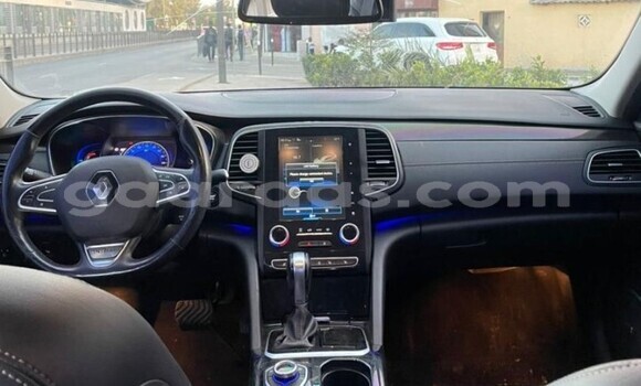 Buy Used Renault Talisman White Car in Dakar in Dakar Buy Used Renault Talisman White Car in Dakar in Dakar