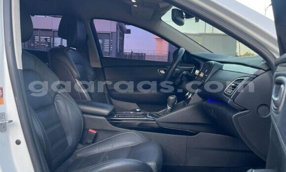 Buy Used Renault Talisman White Car in Dakar in Dakar Buy Used Renault Talisman White Car in Dakar in Dakar
