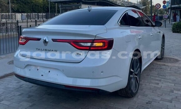 Buy Used Renault Talisman White Car in Dakar in Dakar Buy Used Renault Talisman White Car in Dakar in Dakar