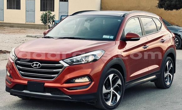 Acheter Import Voiture Hyundai Tucson Rouge à Dakar, Dakar Acheter Import Voiture Hyundai Tucson Rouge à Dakar, Dakar