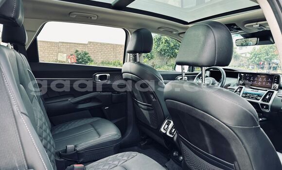 Buy Import Kia Sorento Silver Car in Dakar in Dakar Buy Import Kia Sorento Silver Car in Dakar in Dakar