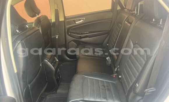 Acheter Occasion Voiture Ford Edge Blanc à Dakar, Dakar Acheter Occasion Voiture Ford Edge Blanc à Dakar, Dakar