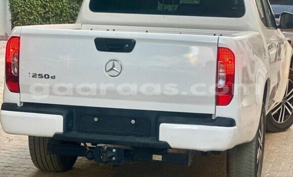 Dieundeu Occasion Mercedes‒Benz X-klasse Concept White Auto in Dakar in Dakar Dieundeu Occasion Mercedes‒Benz X-klasse Concept White Auto in Dakar in Dakar