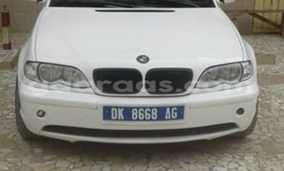 Acheter Occasion Voiture BMW 3-Series Blanc à Gueule Tapee Fass Colobane au Dakar Acheter Occasion Voiture BMW 3-Series Blanc à Gueule Tapee Fass Colobane au Dakar