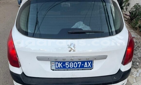 Acheter Occasion Voiture Peugeot 308 Blanc à Dakar, Dakar Acheter Occasion Voiture Peugeot 308 Blanc à Dakar, Dakar