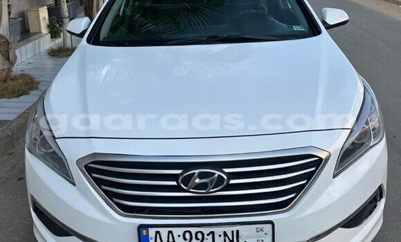 Dieundeu Occasion Hyundai Sonata White Auto in Dakar in Dakar Dieundeu Occasion Hyundai Sonata White Auto in Dakar in Dakar