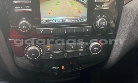 Acheter Occasion Voiture Nissan Rogue Gris à Dakar, Dakar Acheter Occasion Voiture Nissan Rogue Gris à Dakar, Dakar