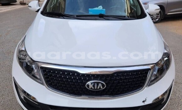 Acheter Occasion Voiture Kia Sportage Blanc à Dakar, Dakar Acheter Occasion Voiture Kia Sportage Blanc à Dakar, Dakar