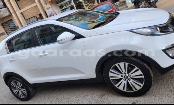Acheter Occasion Voiture Kia Sportage Blanc à Dakar, Dakar Acheter Occasion Voiture Kia Sportage Blanc à Dakar, Dakar