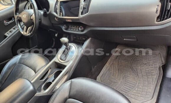 Acheter Occasion Voiture Kia Sportage Blanc à Dakar, Dakar Acheter Occasion Voiture Kia Sportage Blanc à Dakar, Dakar