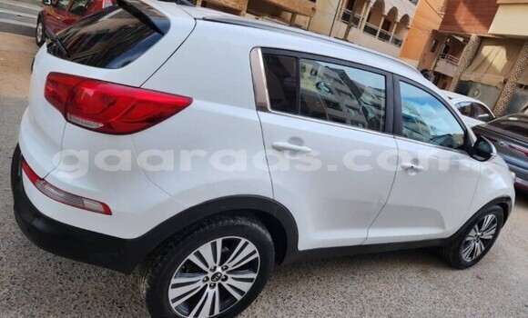 Acheter Occasion Voiture Kia Sportage Blanc à Dakar, Dakar Acheter Occasion Voiture Kia Sportage Blanc à Dakar, Dakar