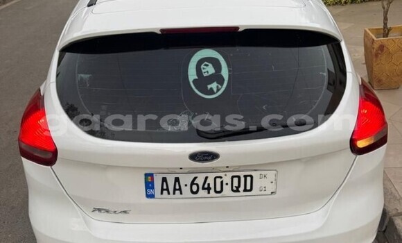 Acheter Occasion Voiture Ford Focus Blanc à Dakar, Dakar Acheter Occasion Voiture Ford Focus Blanc à Dakar, Dakar