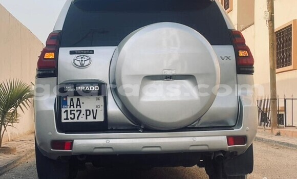 Buy Used Toyota Land Cruiser Prado Silver Car in Dakar in Dakar Buy Used Toyota Land Cruiser Prado Silver Car in Dakar in Dakar