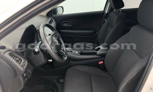 Acheter Occasion Voiture Honda HR–V Blanc à Dakar, Dakar Acheter Occasion Voiture Honda HR–V Blanc à Dakar, Dakar