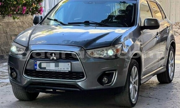 Buy Used Mitsubishi Outlander Silver Car in Dakar in Dakar Buy Used Mitsubishi Outlander Silver Car in Dakar in Dakar