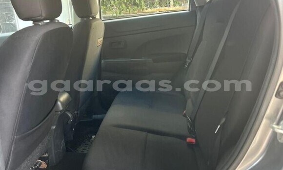 Buy Used Mitsubishi Outlander Silver Car in Dakar in Dakar Buy Used Mitsubishi Outlander Silver Car in Dakar in Dakar