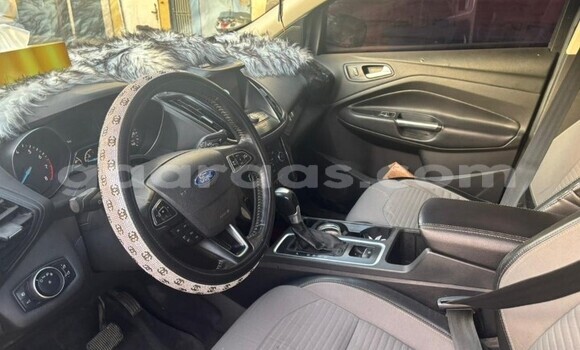 Acheter Occasion Voiture Ford Escape Autre à Dakar, Dakar Acheter Occasion Voiture Ford Escape Autre à Dakar, Dakar