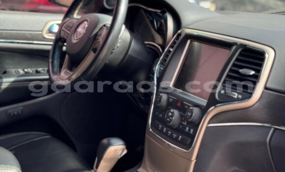 Buy Import Jeep Grand Cherokee Silver Car in Dakar in Dakar Buy Import Jeep Grand Cherokee Silver Car in Dakar in Dakar