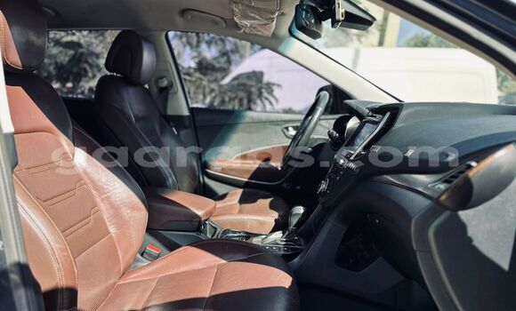 Buy Import Hyundai Maxcruz Silver Car in Dakar in Dakar Buy Import Hyundai Maxcruz Silver Car in Dakar in Dakar