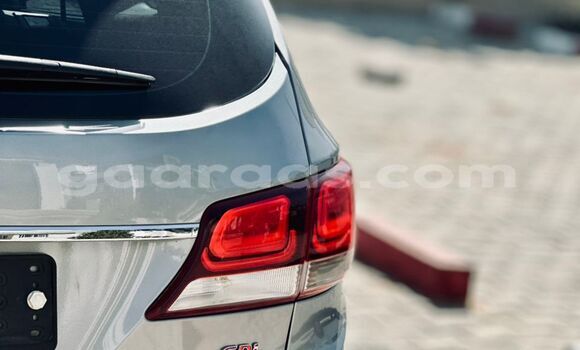 Buy Import Hyundai Maxcruz Silver Car in Dakar in Dakar Buy Import Hyundai Maxcruz Silver Car in Dakar in Dakar