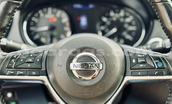Buy Import Nissan Rogue Black Car in Dakar in Dakar Buy Import Nissan Rogue Black Car in Dakar in Dakar
