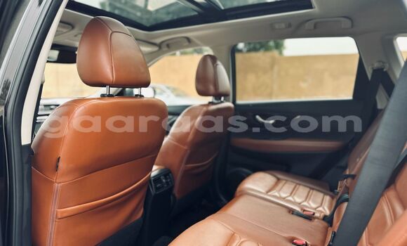Buy Import Nissan Rogue Black Car in Dakar in Dakar Buy Import Nissan Rogue Black Car in Dakar in Dakar