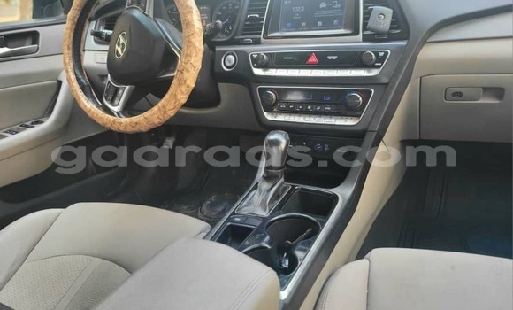 Dieundeu Occasion Hyundai Sonata Blue Auto in Dakar in Dakar Dieundeu Occasion Hyundai Sonata Blue Auto in Dakar in Dakar