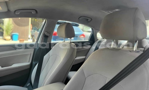 Dieundeu Occasion Hyundai Sonata Blue Auto in Dakar in Dakar Dieundeu Occasion Hyundai Sonata Blue Auto in Dakar in Dakar