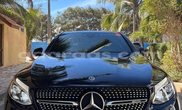 Acheter Import Voiture Mercedes‒Benz AMG GLC Bleu à Dakar, Dakar Acheter Import Voiture Mercedes‒Benz AMG GLC Bleu à Dakar, Dakar