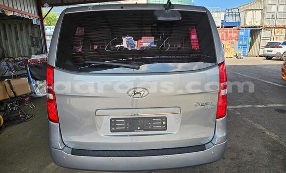 Dieundeu Imported Hyundai Starex Beige Auto in Dakar in Dakar Dieundeu Imported Hyundai Starex Beige Auto in Dakar in Dakar