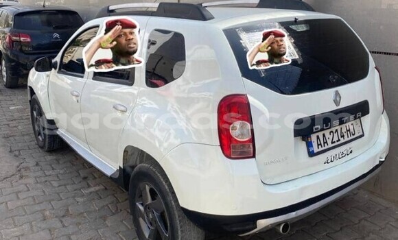 Dieundeu Occasion Renault Duster White Auto in Dakar in Dakar Dieundeu Occasion Renault Duster White Auto in Dakar in Dakar