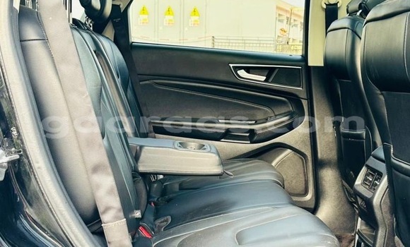 Acheter Occasion Voiture Ford Edge Noir à Dakar, Dakar Acheter Occasion Voiture Ford Edge Noir à Dakar, Dakar