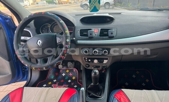 Buy Used Renault Megane Blue Car in Dakar in Dakar Buy Used Renault Megane Blue Car in Dakar in Dakar