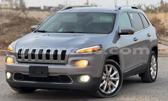 Buy Import Jeep Cherokee Silver Car in Dakar in Dakar Buy Import Jeep Cherokee Silver Car in Dakar in Dakar