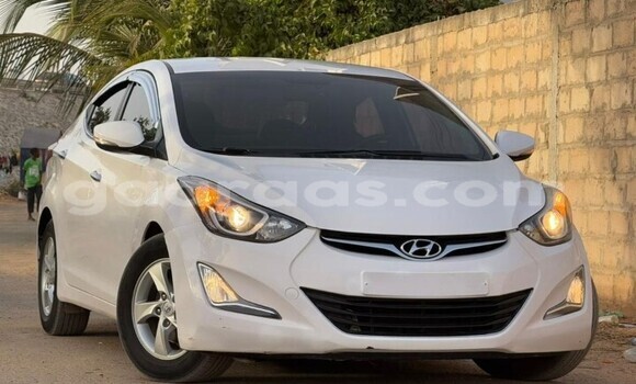 Buy Used Hyundai Avante White Car in Dakar in Dakar Buy Used Hyundai Avante White Car in Dakar in Dakar