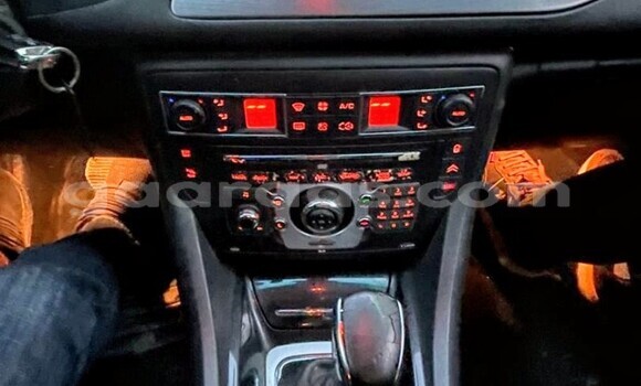 Dieundeu Occasion Citroen C5 Silver Auto in Dakar in Dakar Dieundeu Occasion Citroen C5 Silver Auto in Dakar in Dakar