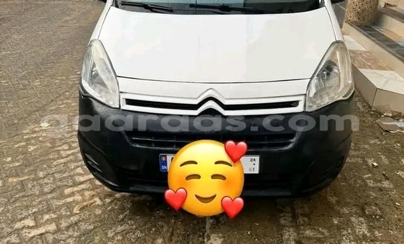 Buy Used Citroen Berlingo White Car in Dakar in Dakar Buy Used Citroen Berlingo White Car in Dakar in Dakar