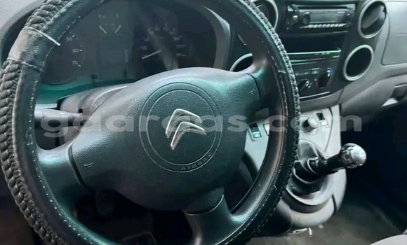 Buy Used Citroen Berlingo White Car in Dakar in Dakar Buy Used Citroen Berlingo White Car in Dakar in Dakar